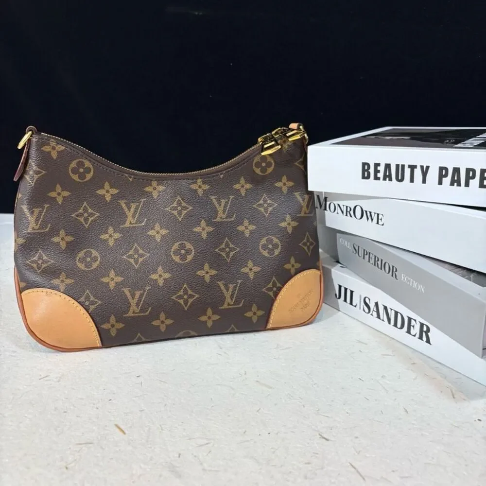 Louis Vuitton Women Pre-Loved Bag Very Good Condition